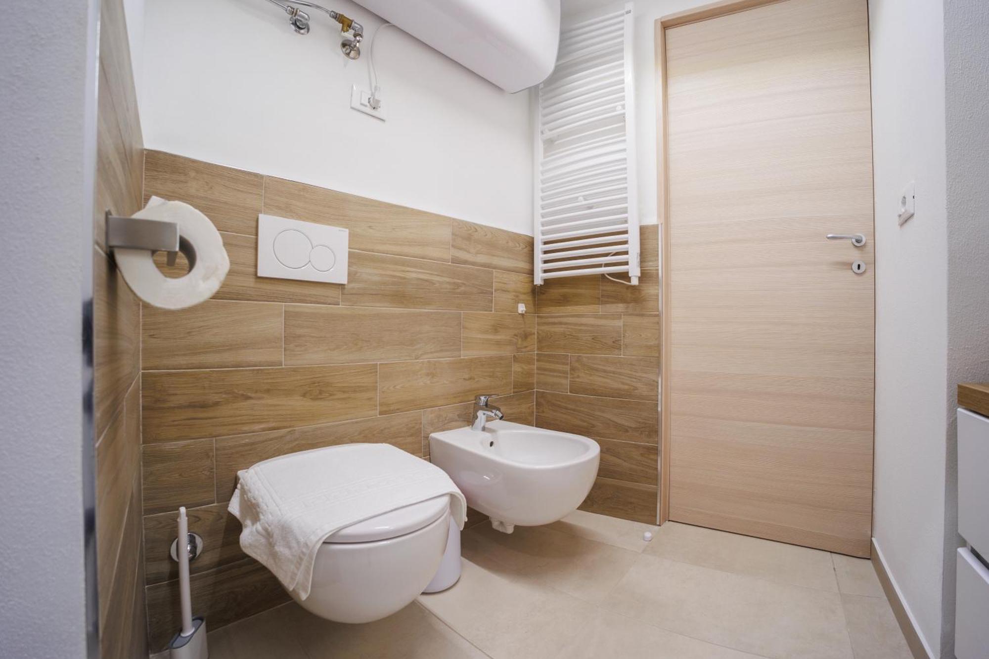 La Casa Di Nonna Lina Hotel Saviore dell'Adamello Bagian luar foto